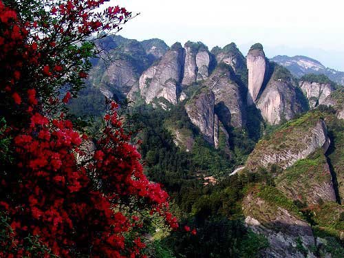 ���Ї���ϼ������ʽ���롶�����z�a(ch��n)��䛡�